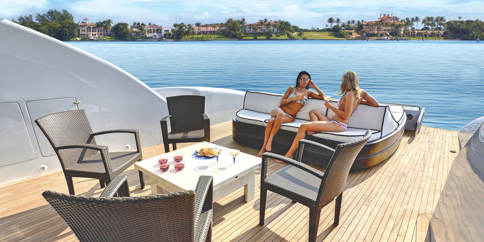 Peninsula on the Intracoastal Life Style