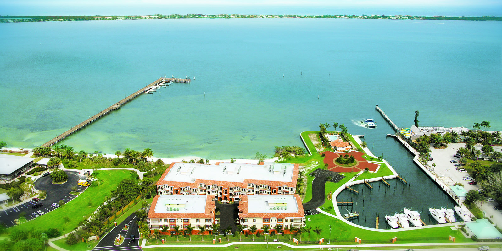 Outrigger Harbour Life Style